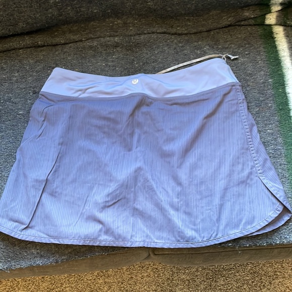 Lululemon running skort - Picture 3 of 4